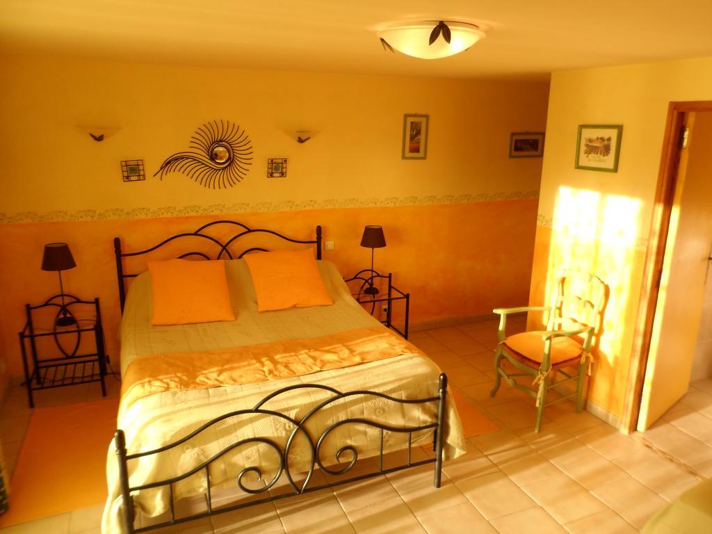 Le Jas Du Gabian Hotel Volonne ภายนอก รูปภาพ