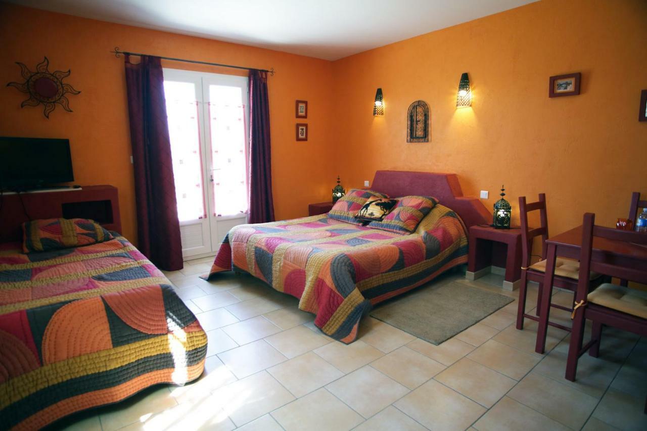 Le Jas Du Gabian Hotel Volonne ภายนอก รูปภาพ